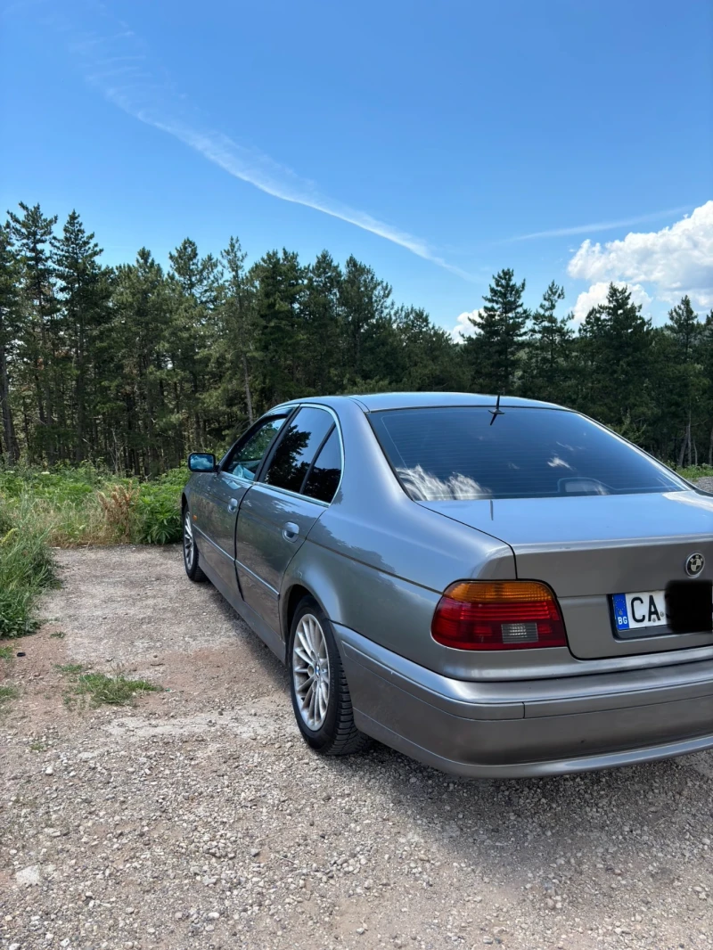 BMW 530 530D Facelift, снимка 3 - Автомобили и джипове - 47410609