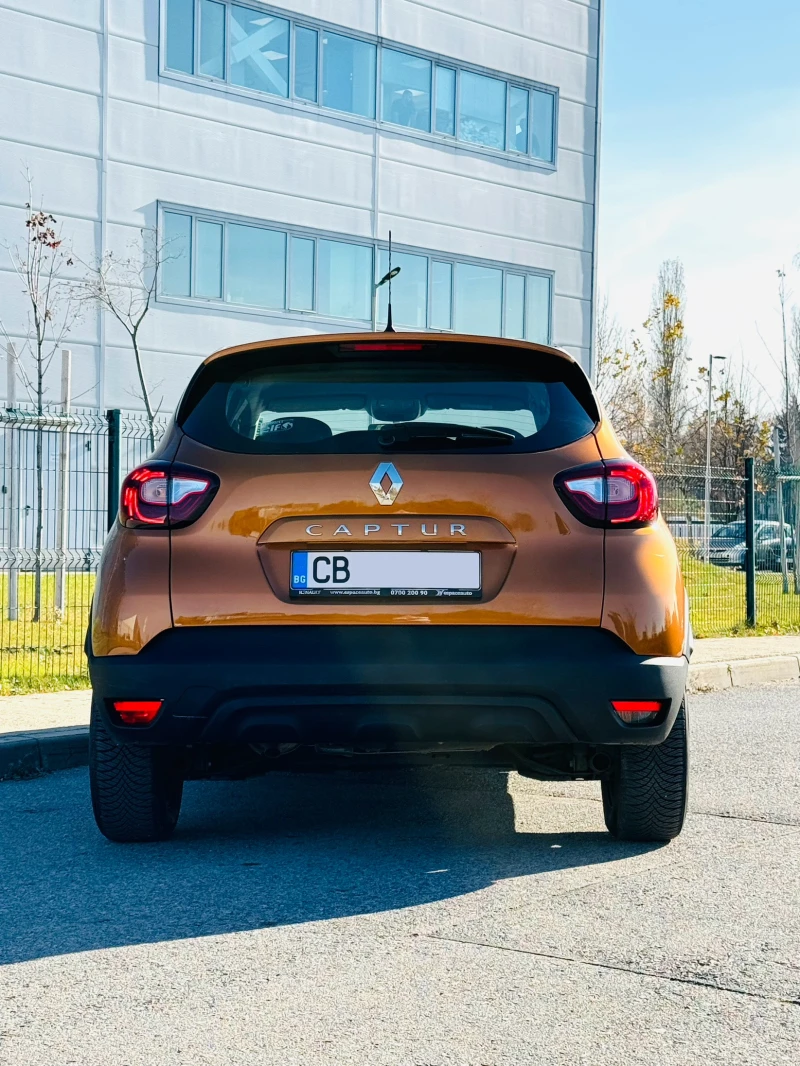 Renault Captur 1.5 dCi, снимка 5 - Автомобили и джипове - 48082730