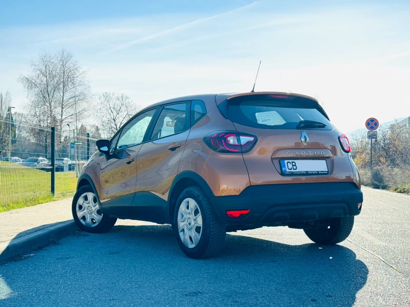 Renault Captur 1.5 dCi, снимка 6 - Автомобили и джипове - 48082730