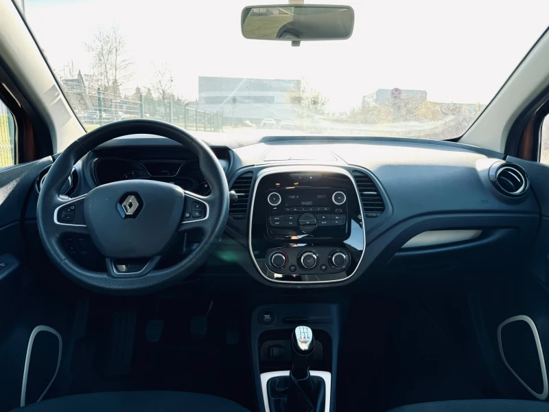 Renault Captur 1.5 dCi, снимка 7 - Автомобили и джипове - 48082730