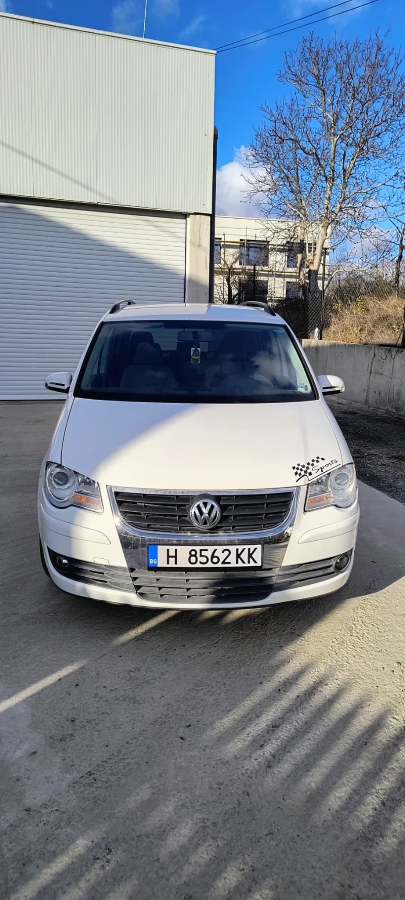 VW Touran, снимка 1 - Автомобили и джипове - 48666205