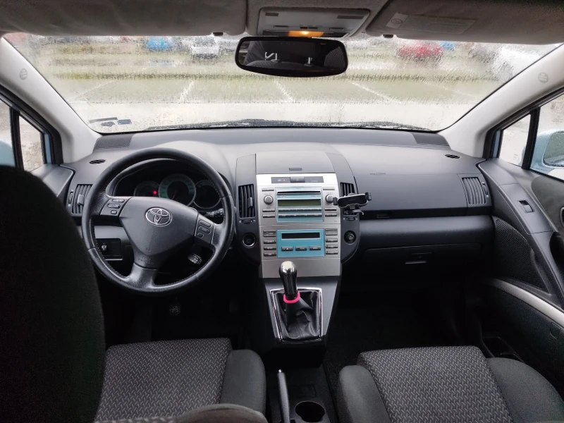 Toyota Corolla verso, снимка 6 - Автомобили и джипове - 48695412