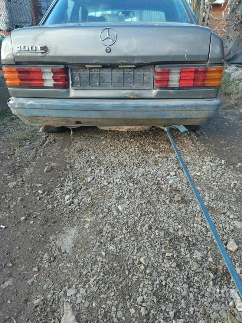 Mercedes-Benz 190 Седан, снимка 16 - Автомобили и джипове - 49381496