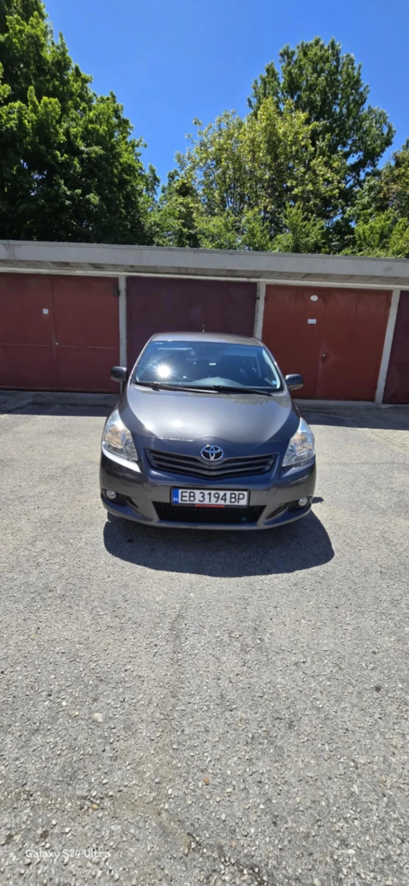 Toyota Verso 2.0, снимка 2 - Автомобили и джипове - 51153515