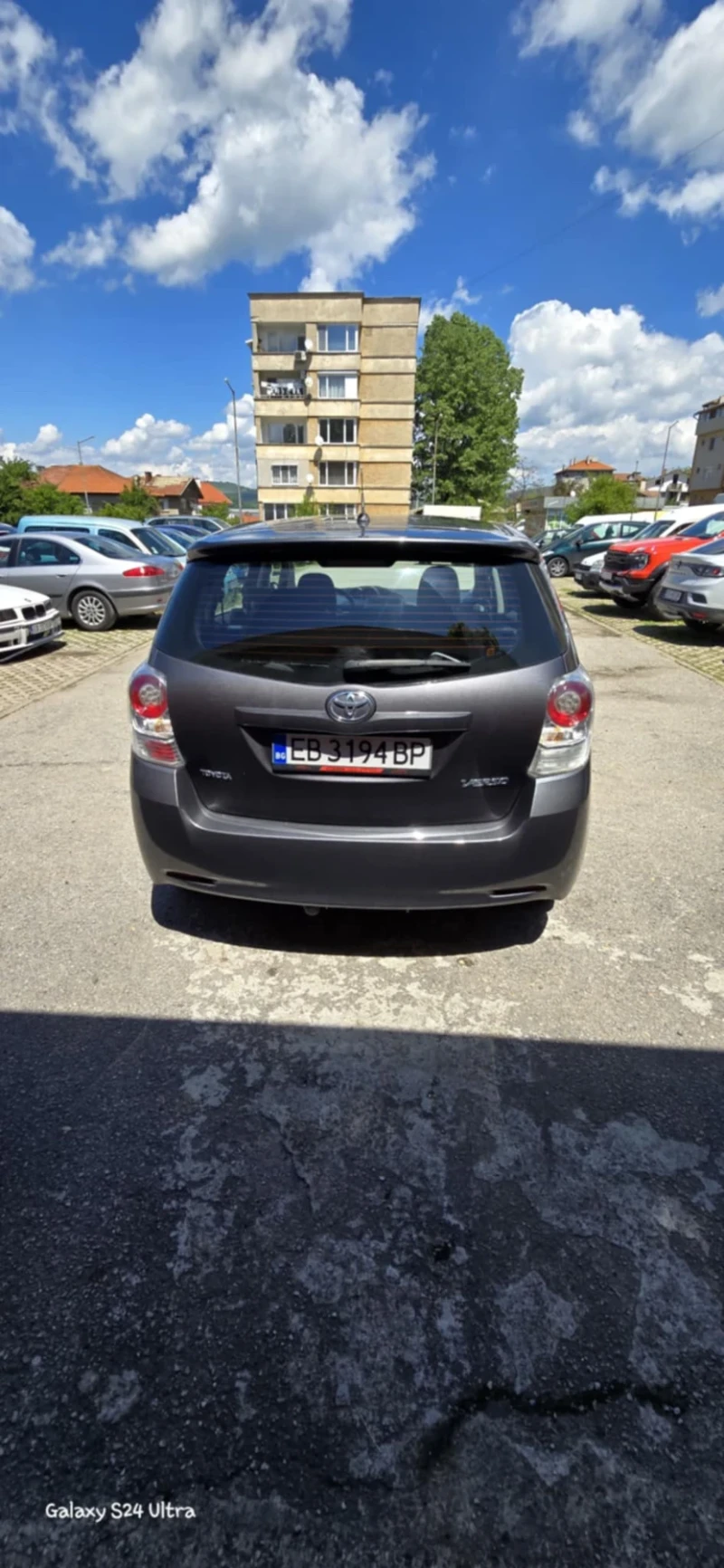 Toyota Verso 2.0, снимка 3 - Автомобили и джипове - 51153515