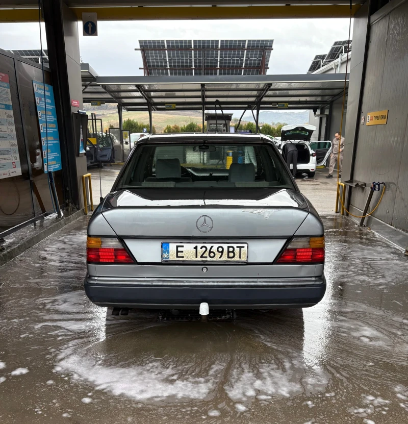 Mercedes-Benz 124 300D, снимка 5 - Автомобили и джипове - 52340794
