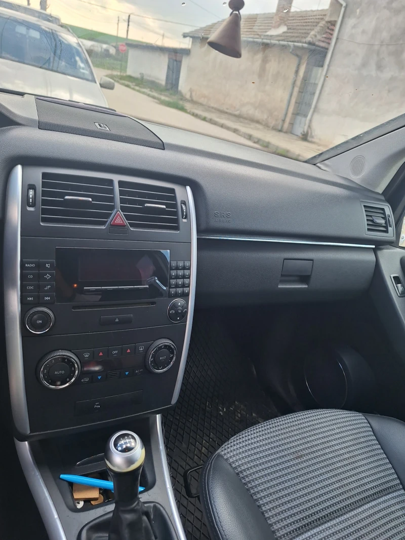 Mercedes-Benz B 200, снимка 7 - Автомобили и джипове - 52501360