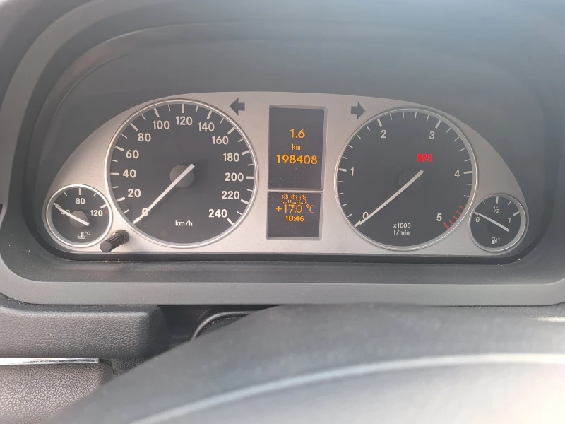 Mercedes-Benz B 200, снимка 6 - Автомобили и джипове - 52501360