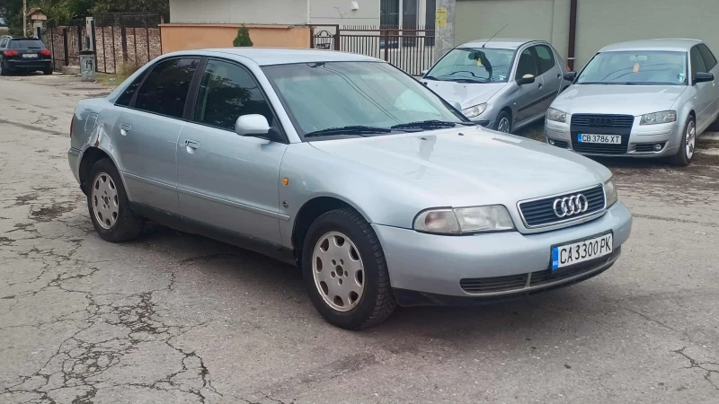 Audi A4 1, 8 газов инжекцион, снимка 6 - Автомобили и джипове - 52907444