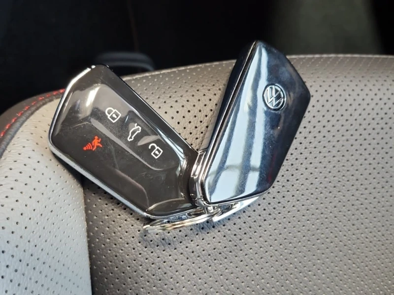 VW Golf * AUTOBAHN * CARFAX * , снимка 8 - Автомобили и джипове - 53187554