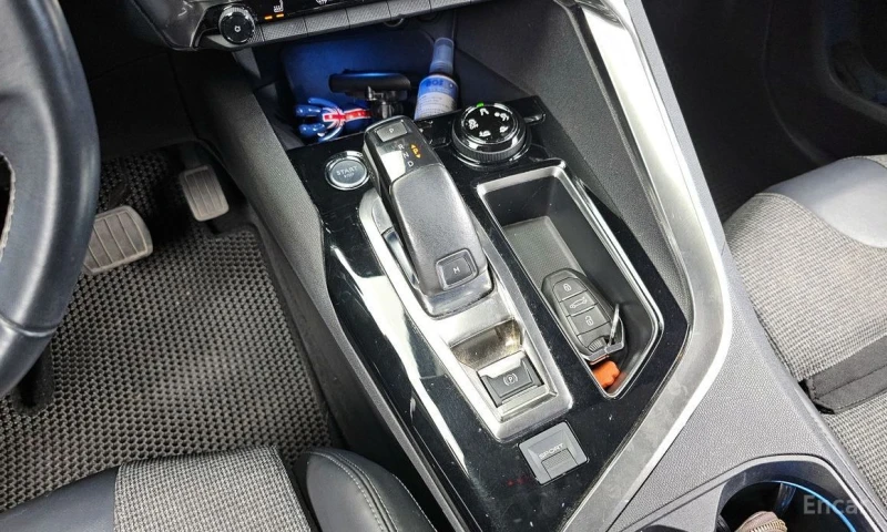 Peugeot 5008, снимка 9 - Автомобили и джипове - 53236103