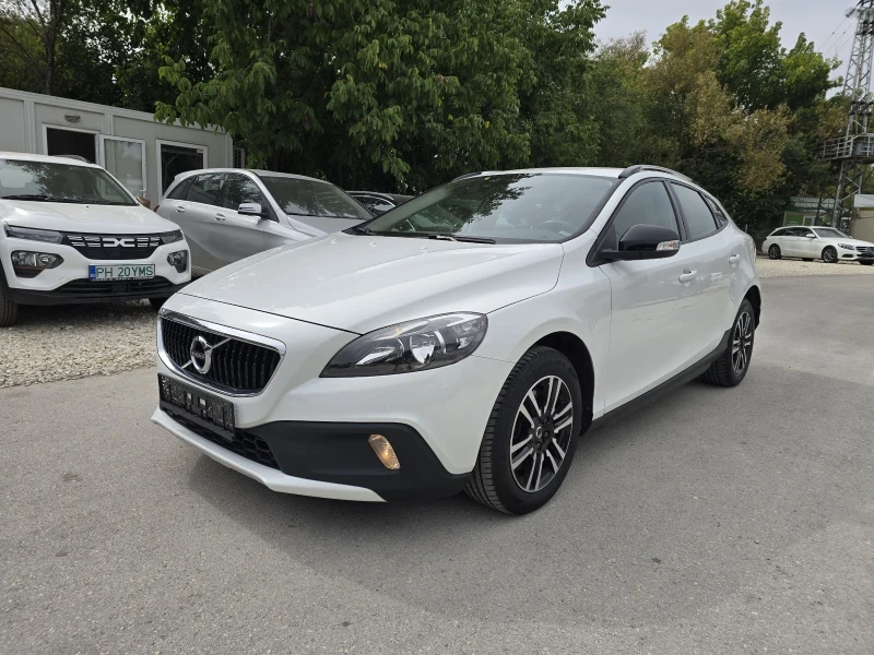 Volvo V40 Cross Country 2.0D 120к.с Топ състояние - 16900 лв. - 18020344 1