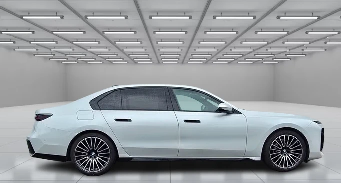 BMW 740 d xDrive = M-Sport Pro = Гаранция, снимка 3 - Автомобили и джипове - 55890227