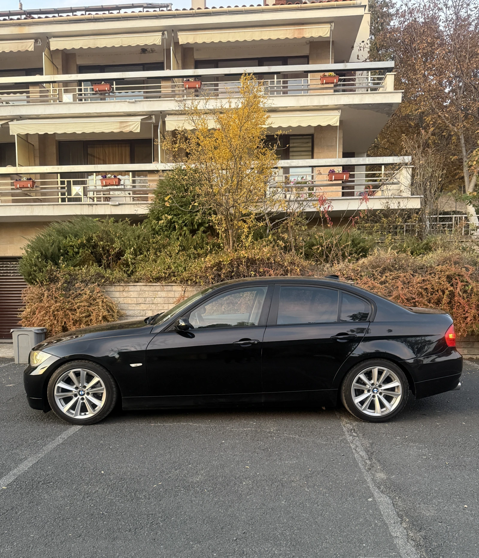 BMW 320 E90/Xenon/Navi/Multi/163 - изображение 4