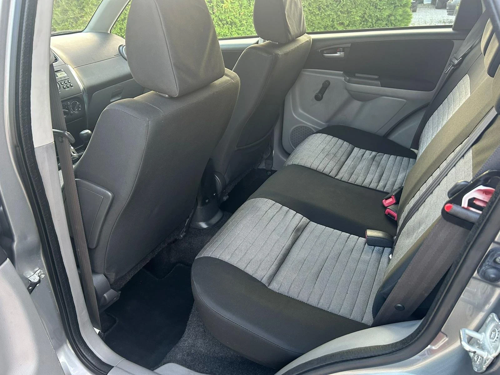 Suzuki SX4 1.6 DDiS 16V Outdoor Line GL - изображение 8