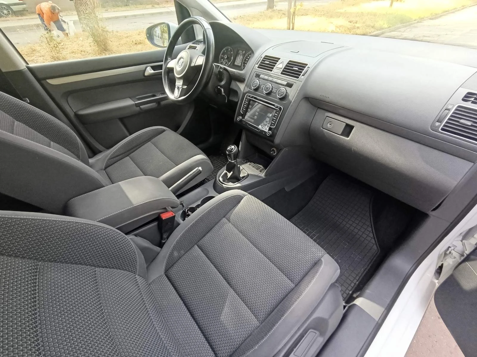 VW Touran 2015, LED, ,   ,   | Mobile.bg   15