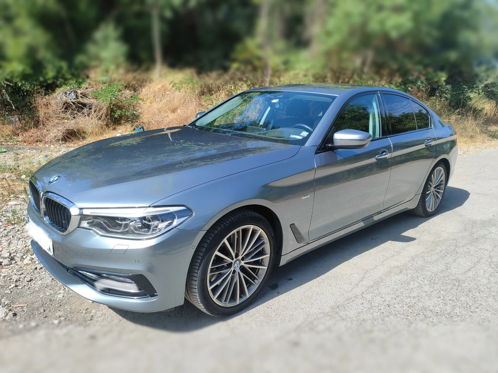 BMW 530 XDrive Sportline - изображение 3