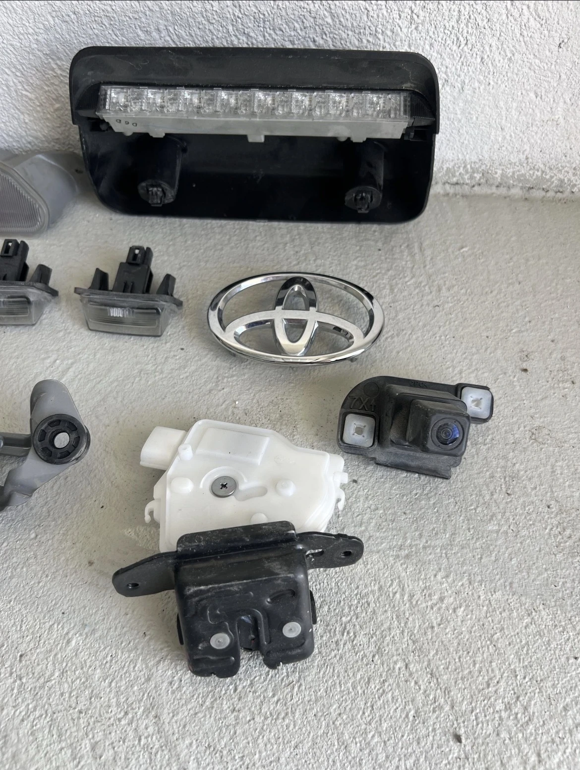 Toyota Yaris  - изображение 9