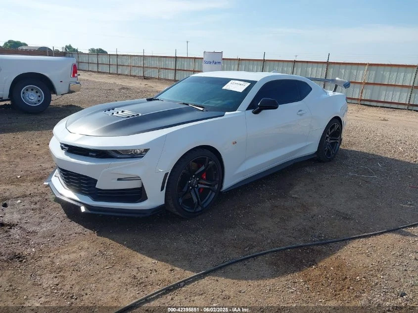 Chevrolet Camaro 6.2L V-8 DI, VVT, 455HP Rear Wheel Drive - изображение 2
