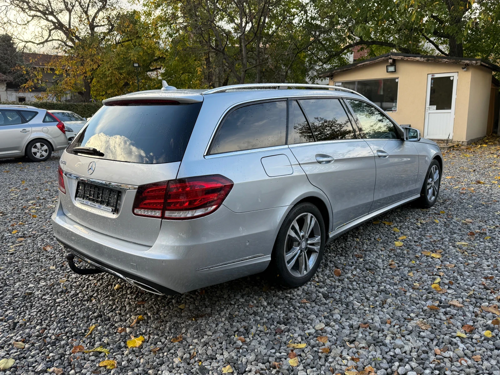 Mercedes-Benz E 250 Avantgarde - 7G-Tronic - 211k.c. - EURO6b | Mobile.bg   4