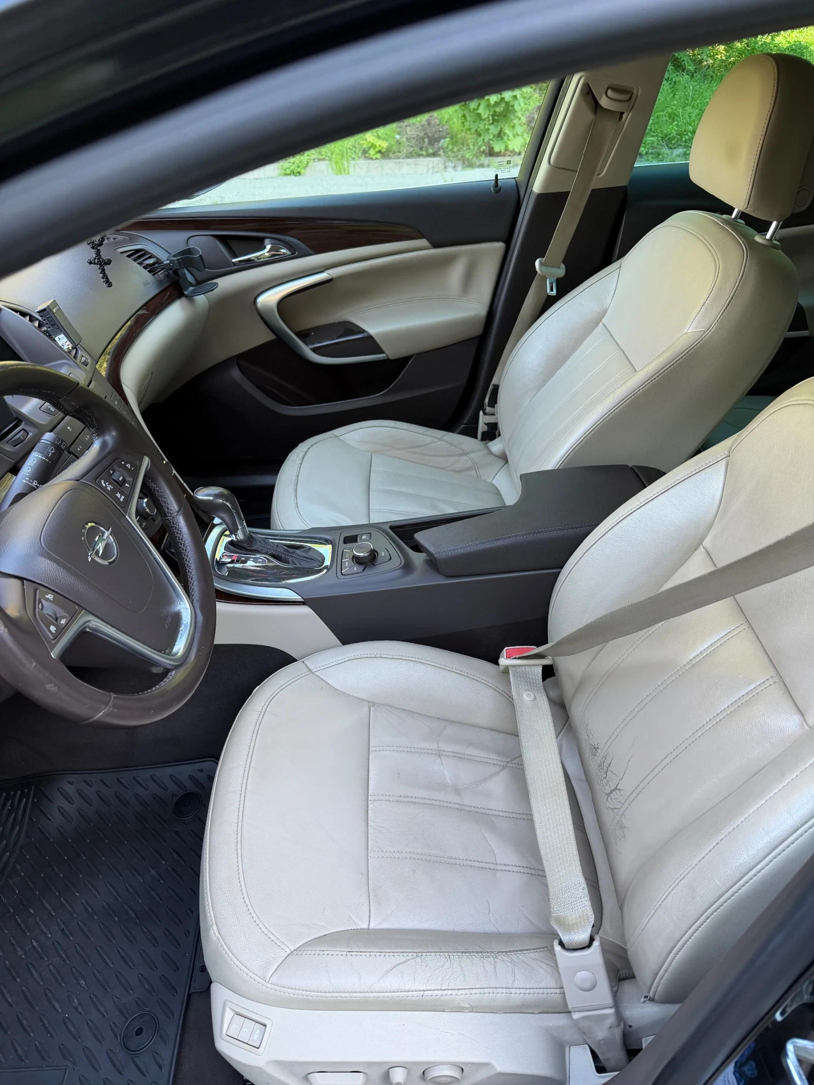 Opel Insignia, снимка 13 - Автомобили и джипове - 54714223