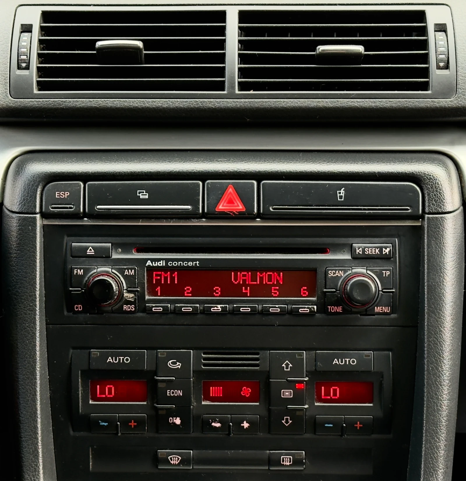Audi A4 2.0TDi S-LINE * ITALY* , снимка 15 - Автомобили и джипове - 54875169