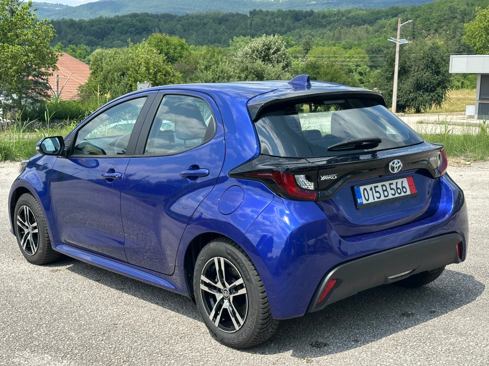 Toyota Yaris 1.5 HYBRID 2022г 38 хил км!!!!!!!, снимка 5 - Автомобили и джипове - 55155675