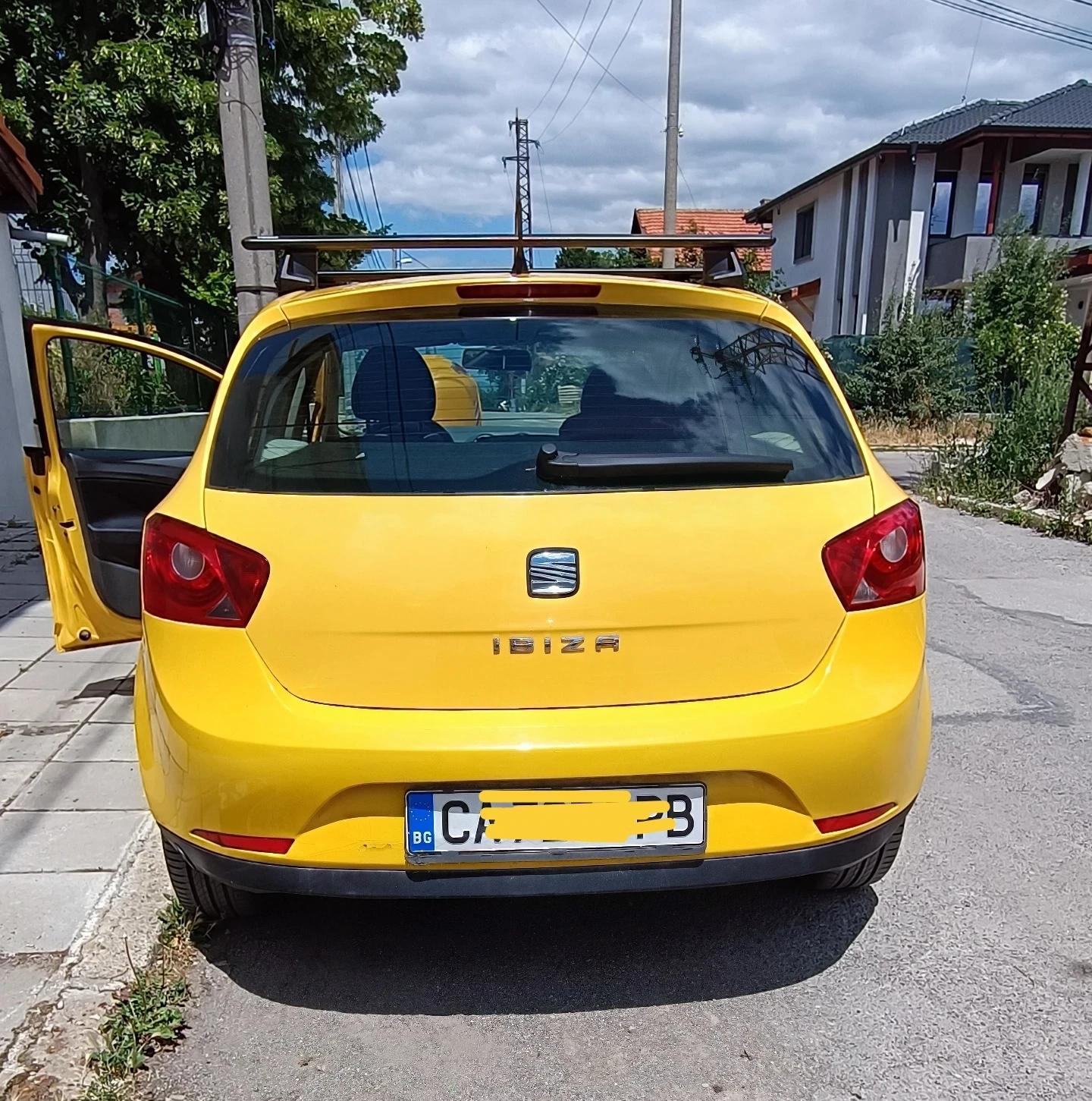 Seat Ibiza, снимка 4 - Автомобили и джипове - 55178636