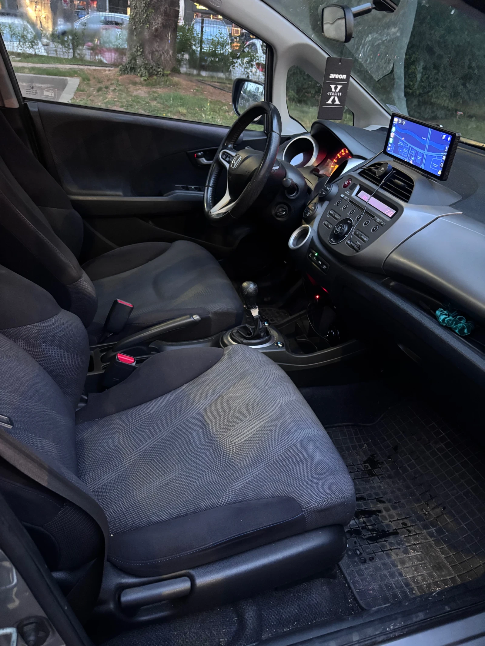 Honda Jazz 1.4 i-vtec, снимка 7 - Автомобили и джипове - 55270294