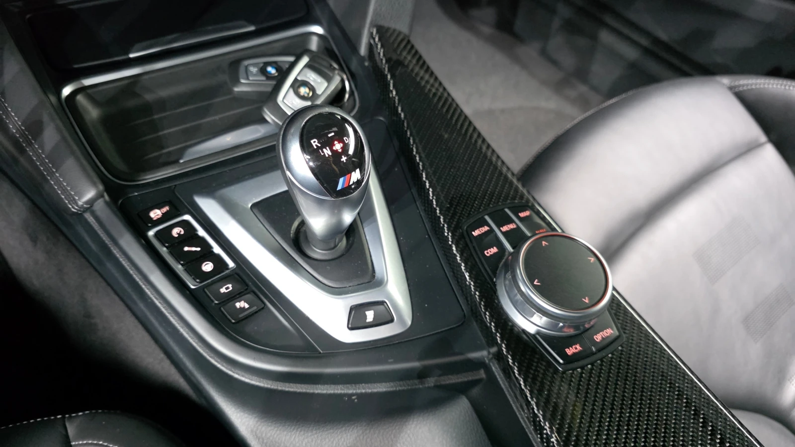 BMW M4 HARMAN KARDON* 360* HUD* КРАЙНА ЦЕНА, снимка 9 - Автомобили и джипове - 55340570