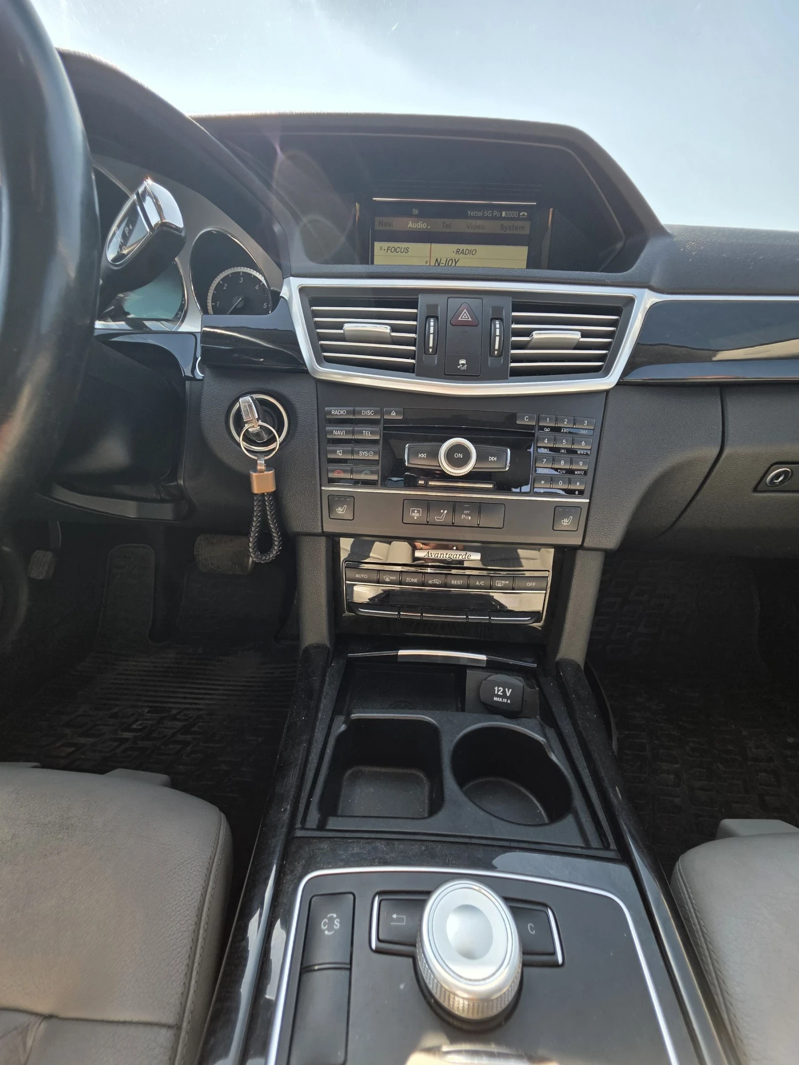 Mercedes-Benz E 350, снимка 9 - Автомобили и джипове - 55387363