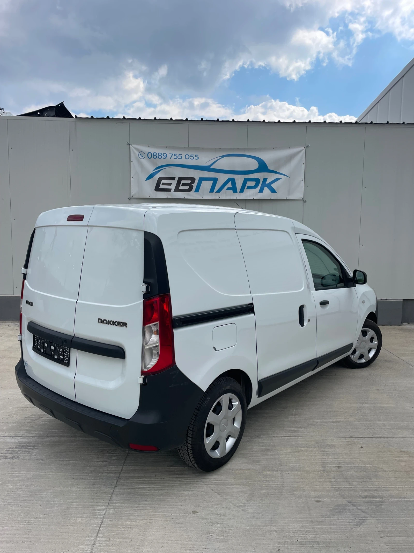 Dacia Dokker 1.5dci-75к.с., снимка 6 - Автомобили и джипове - 55881961