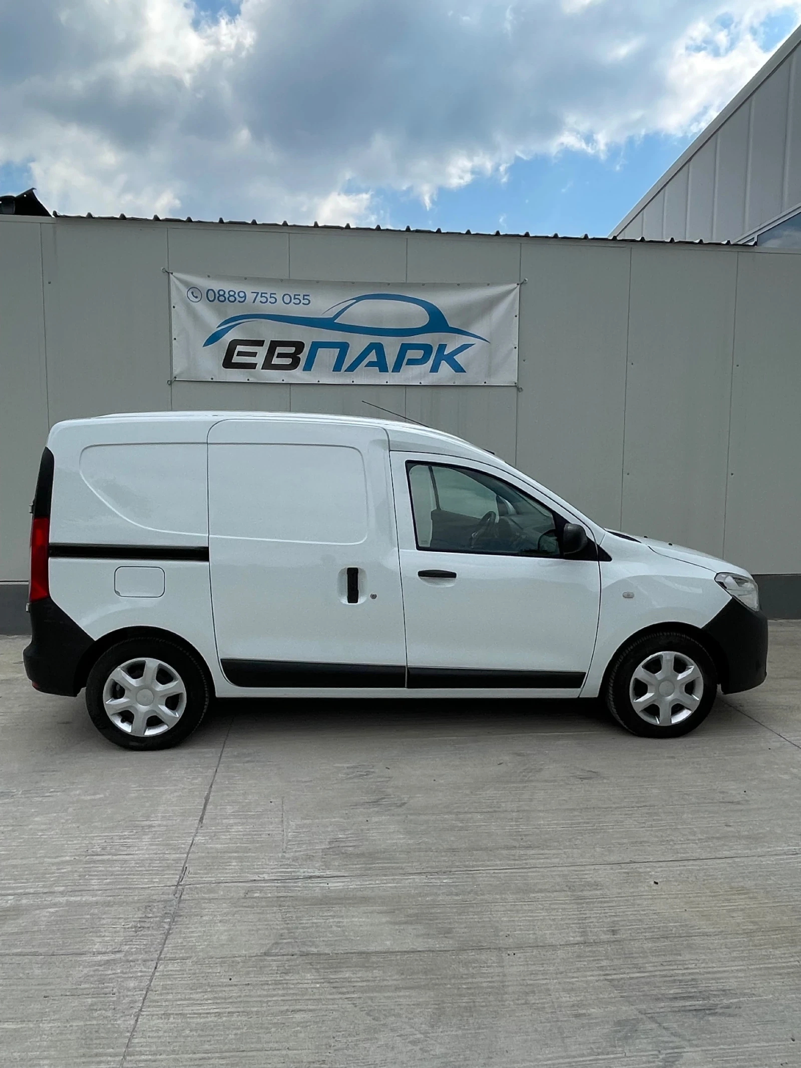 Dacia Dokker 1.5dci-75к.с., снимка 9 - Автомобили и джипове - 55881961
