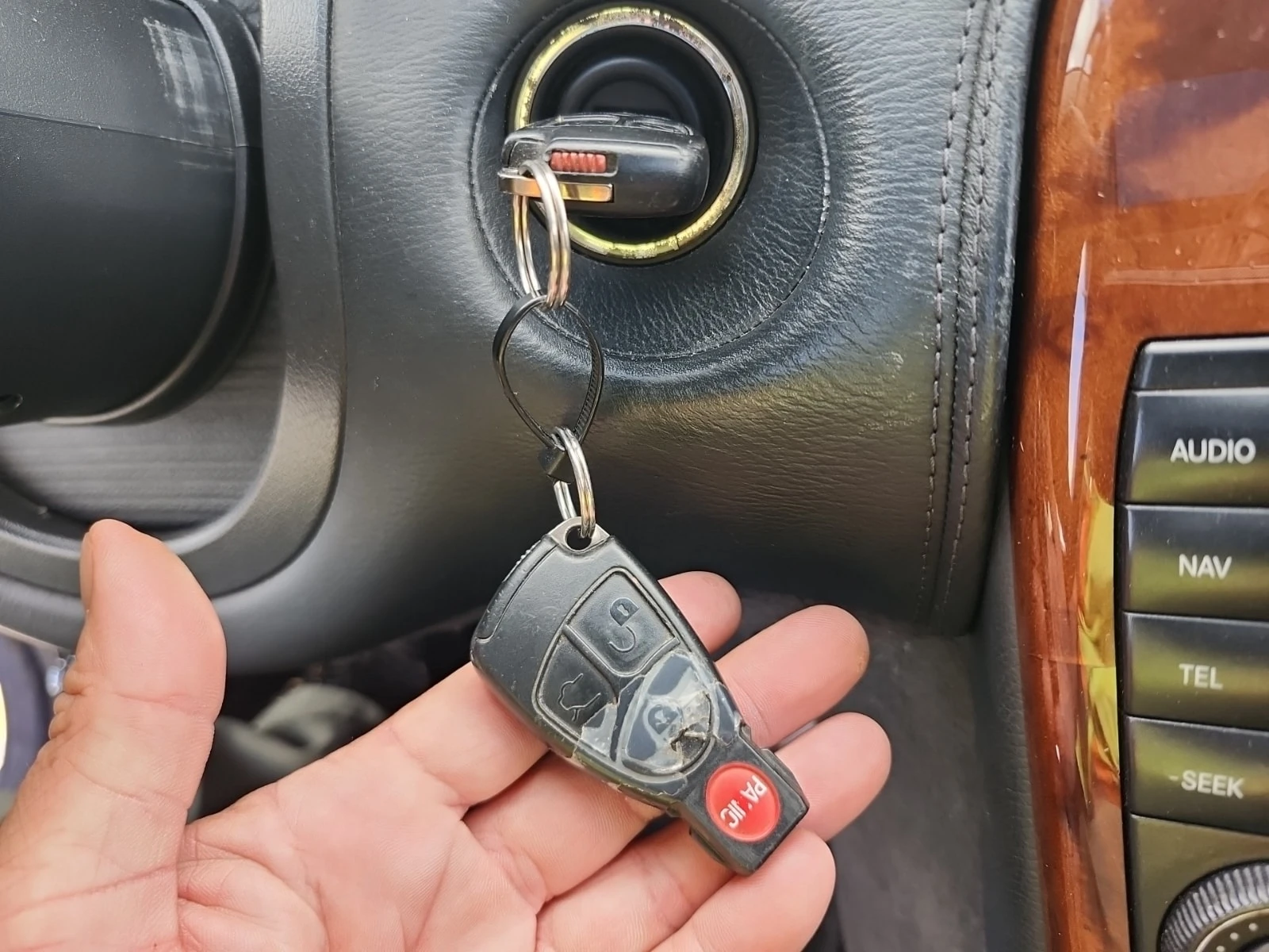 Mercedes-Benz CL * 2dr Cpe 5.0l * CARFAX * БЕЗ ПЪРВОНАЧАЛНА ВНОСКА, снимка 8 - Автомобили и джипове - 55898833