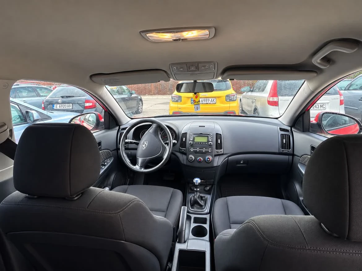 Hyundai I30 1.6CRDI, снимка 3 - Автомобили и джипове - 56275676