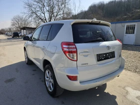 Toyota Rav4 2.2d 150к.с Топ състояние , снимка 3