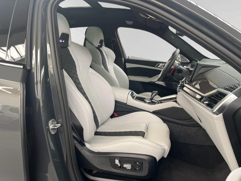 BMW X6 M COMPETITION CARBON B&W SKY LOUNGE, снимка 14 - Автомобили и джипове - 52056059