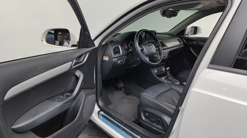 Audi Q3 30TDI QUATTRO autogeorge.com, снимка 9 - Автомобили и джипове - 52287787