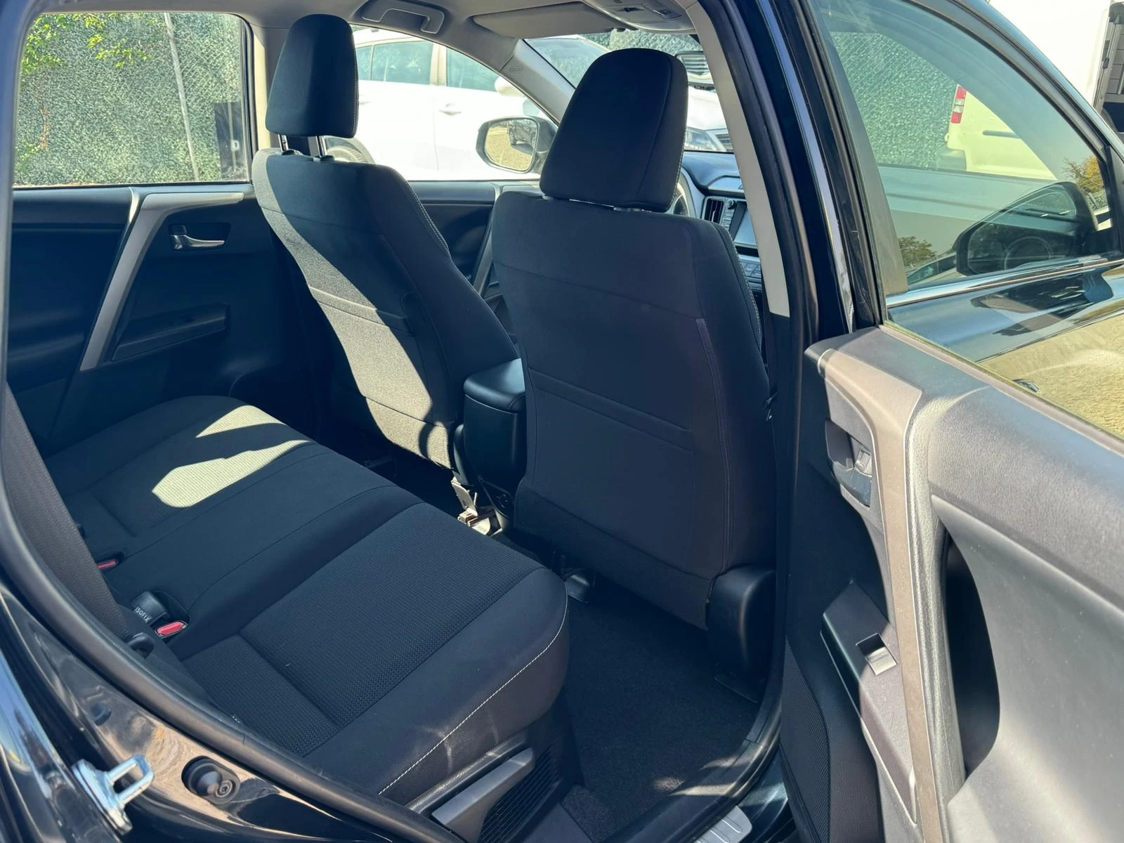 Toyota Rav4 /ITALIA | Mobile.bg   11