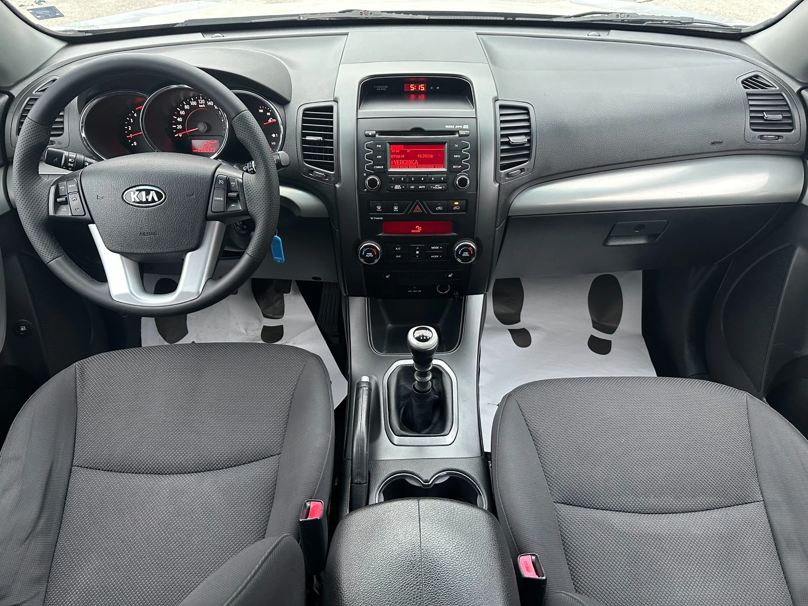 Kia Sorento 2.2d 197 к.с. - изображение 10