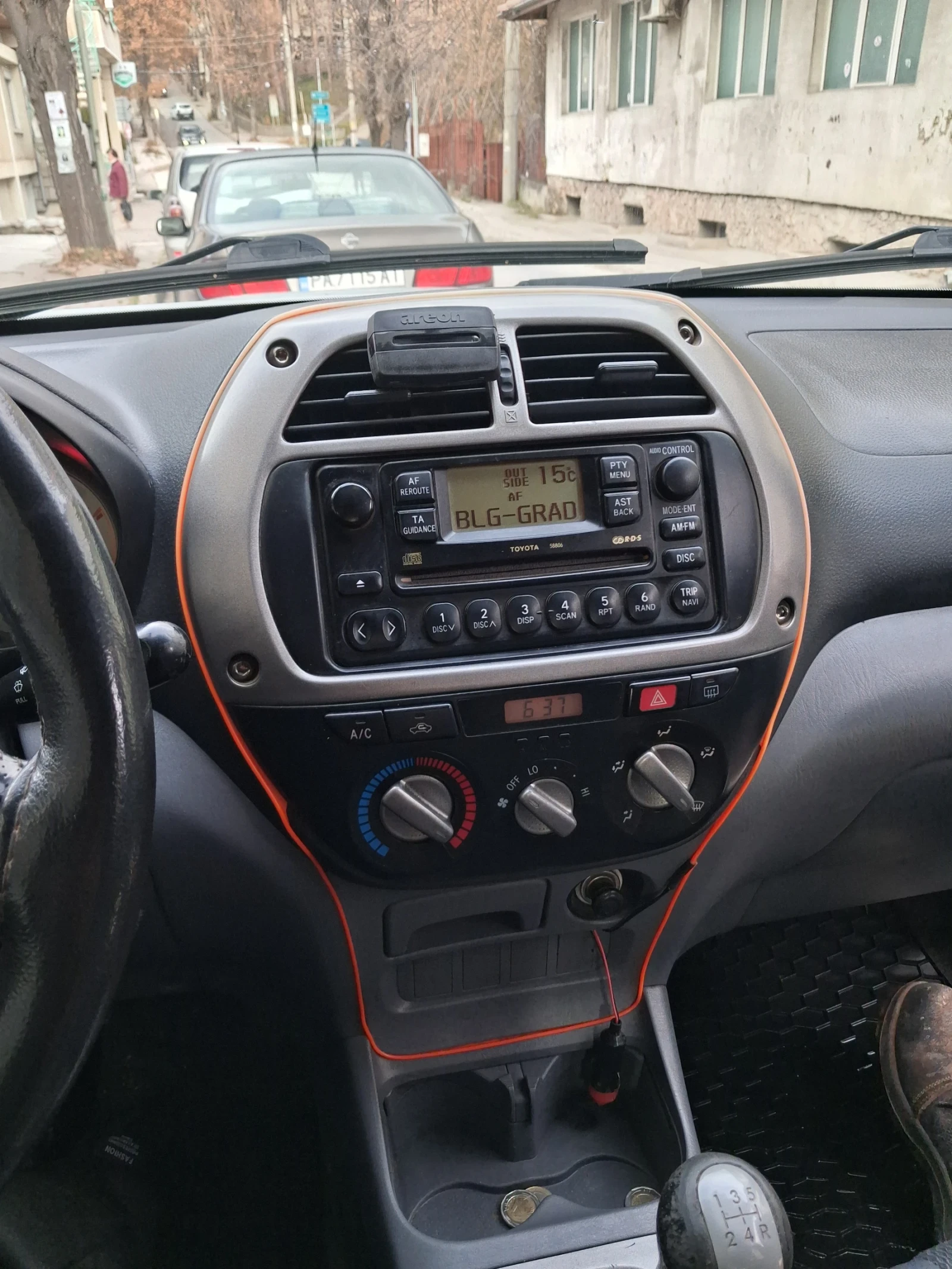 Toyota Rav4 2.0 D4d - изображение 6