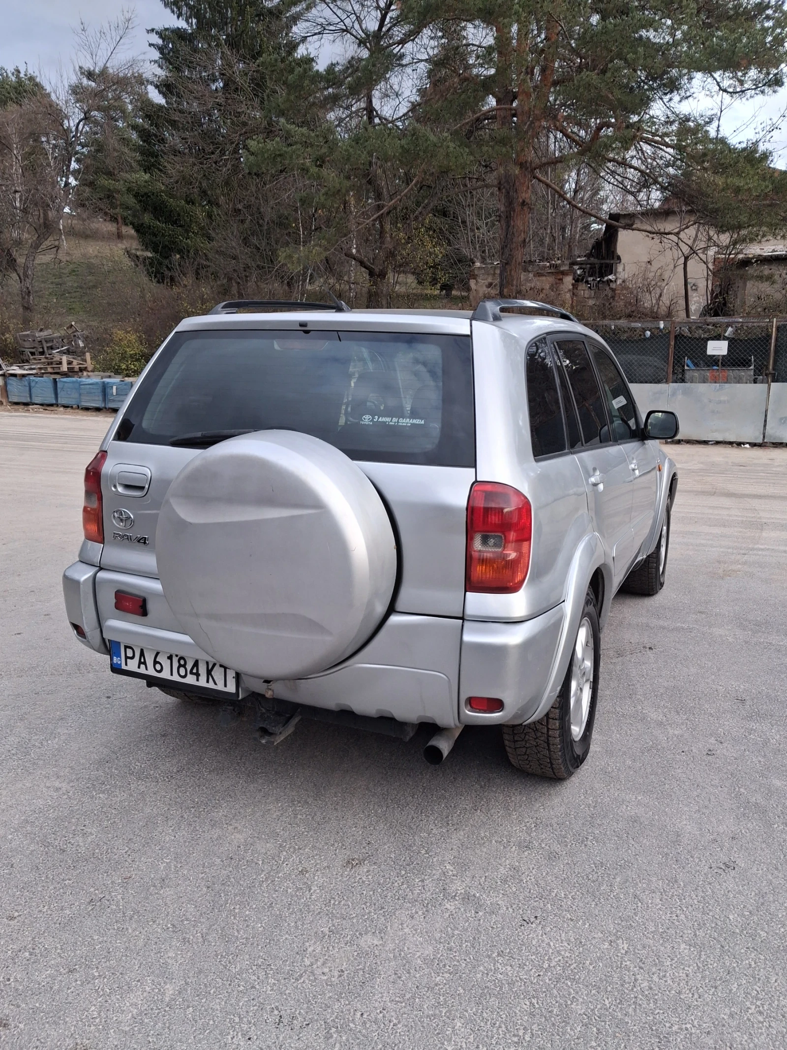 Toyota Rav4 2.0 D4d - изображение 3