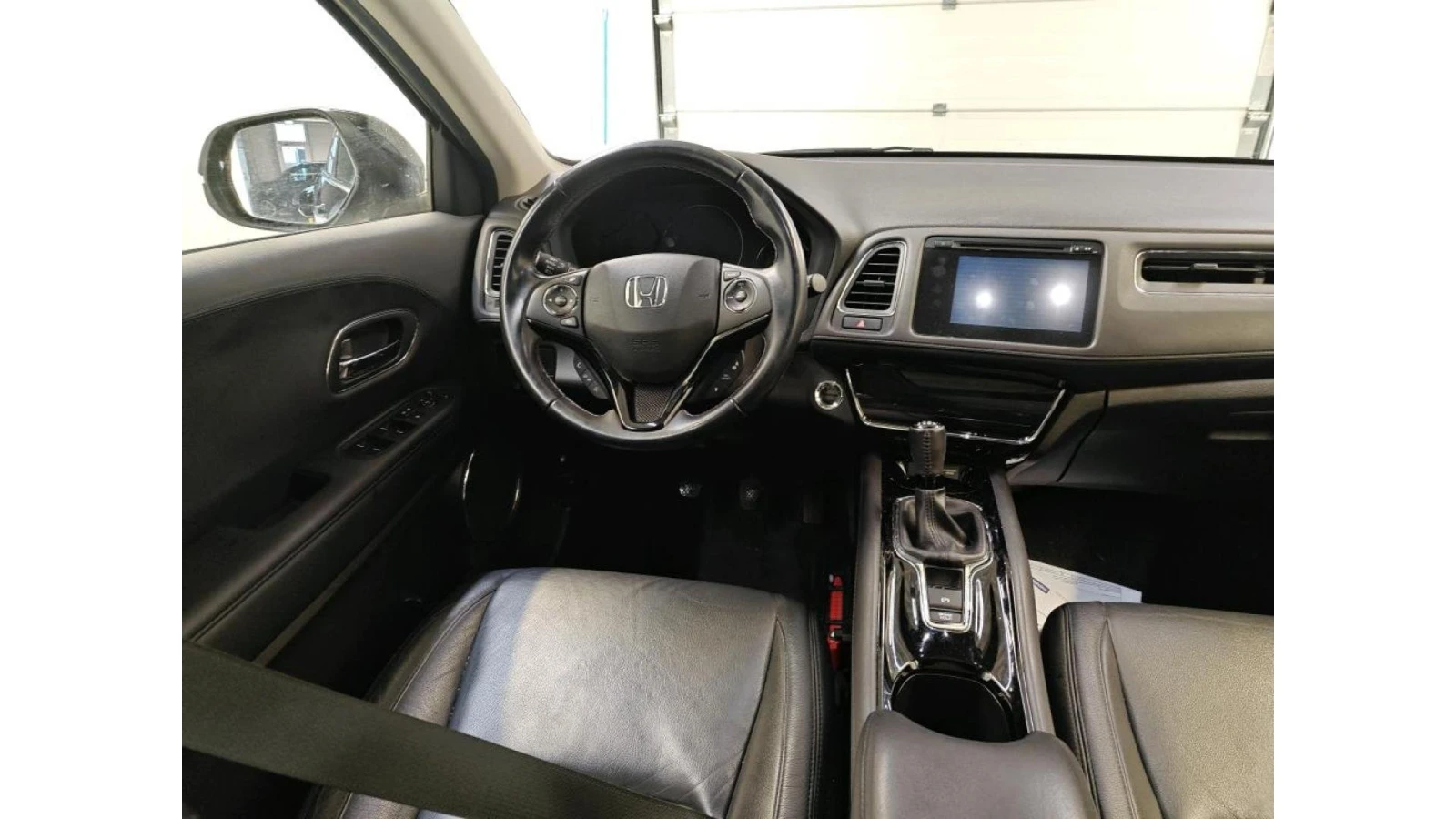 Honda Hr-v 1.5 i-VTEC Executive NAVI КОЖА Подгрев - изображение 7