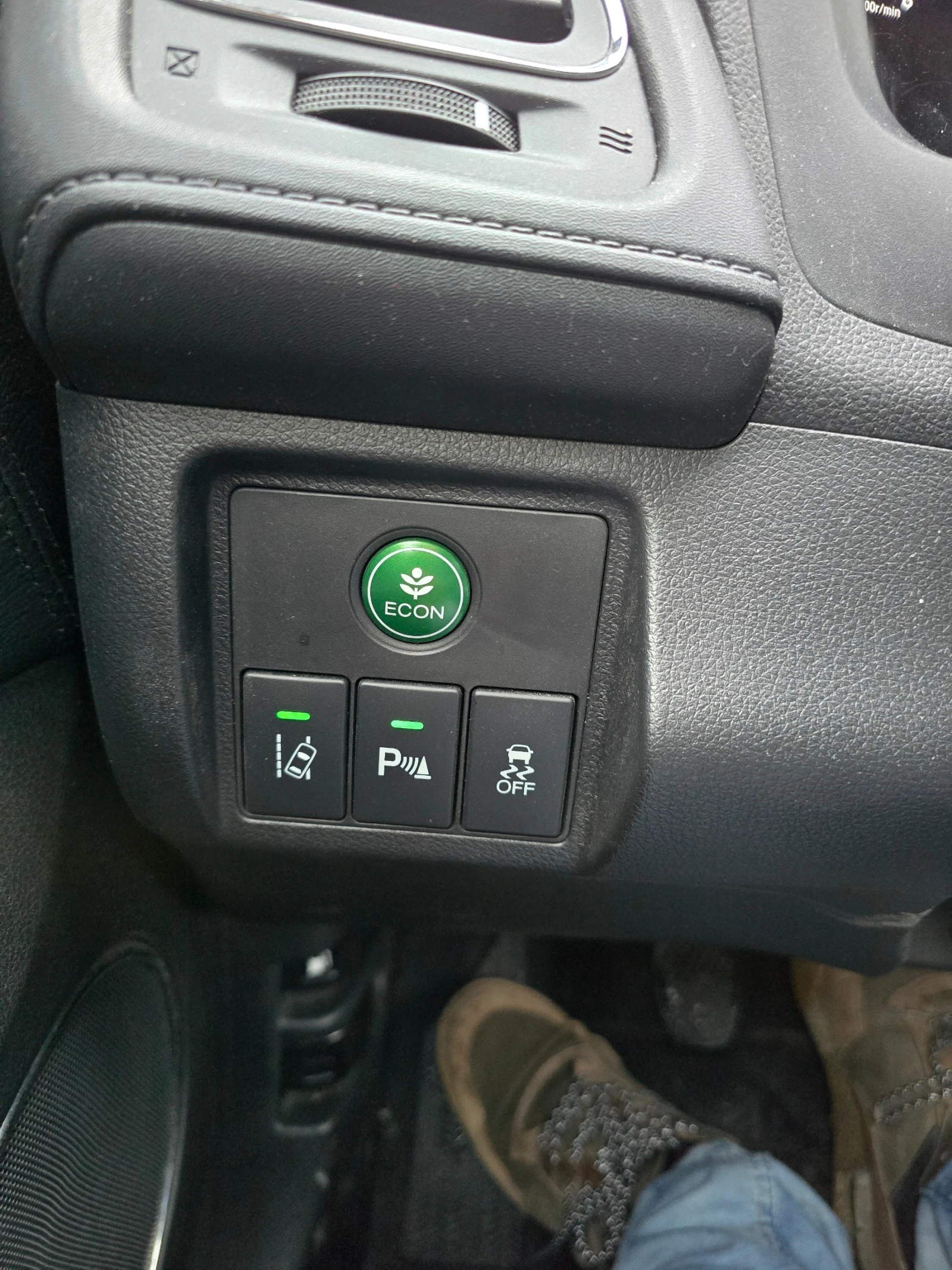 Honda Hr-v 1.5 i-VTEC Executive NAVI КОЖА Подгрев, снимка 14 - Автомобили и джипове - 53736528