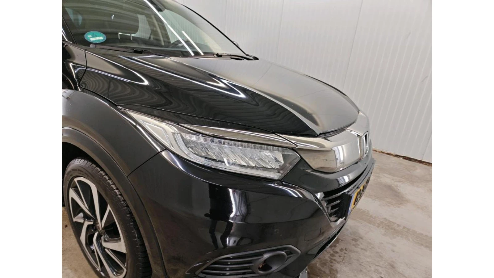 Honda Hr-v 1.5 i-VTEC Executive NAVI КОЖА Подгрев - изображение 4