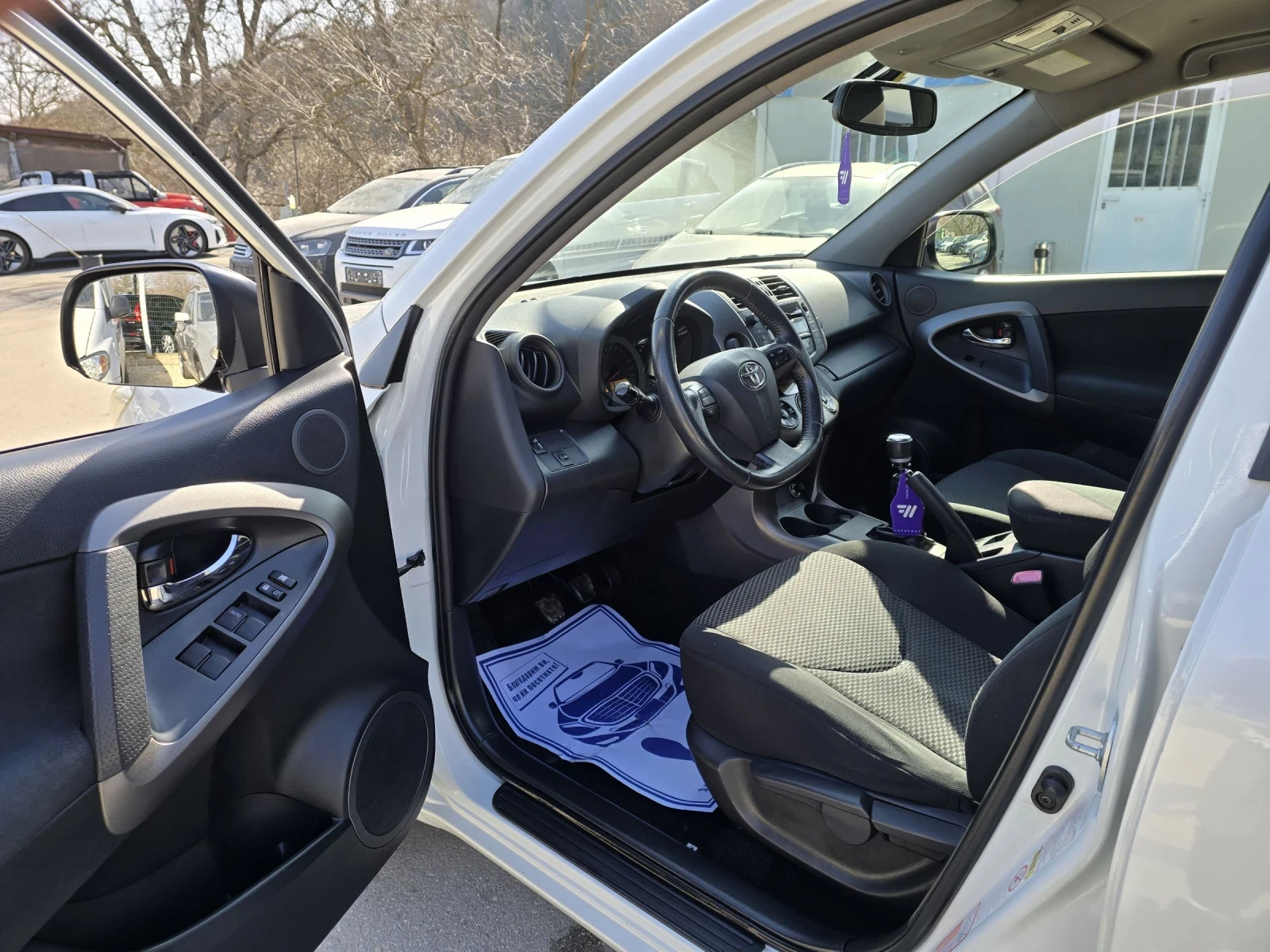 Toyota Rav4 2.2d 150к.с Топ състояние , снимка 10 - Автомобили и джипове - 53837515