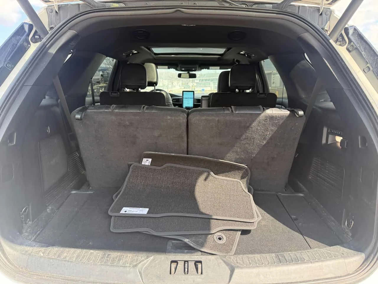 Ford Explorer ST/ДИСТРОНИК/360 КАМЕРИ/ОБДУХВАНЕ, снимка 14 - Автомобили и джипове - 54125300