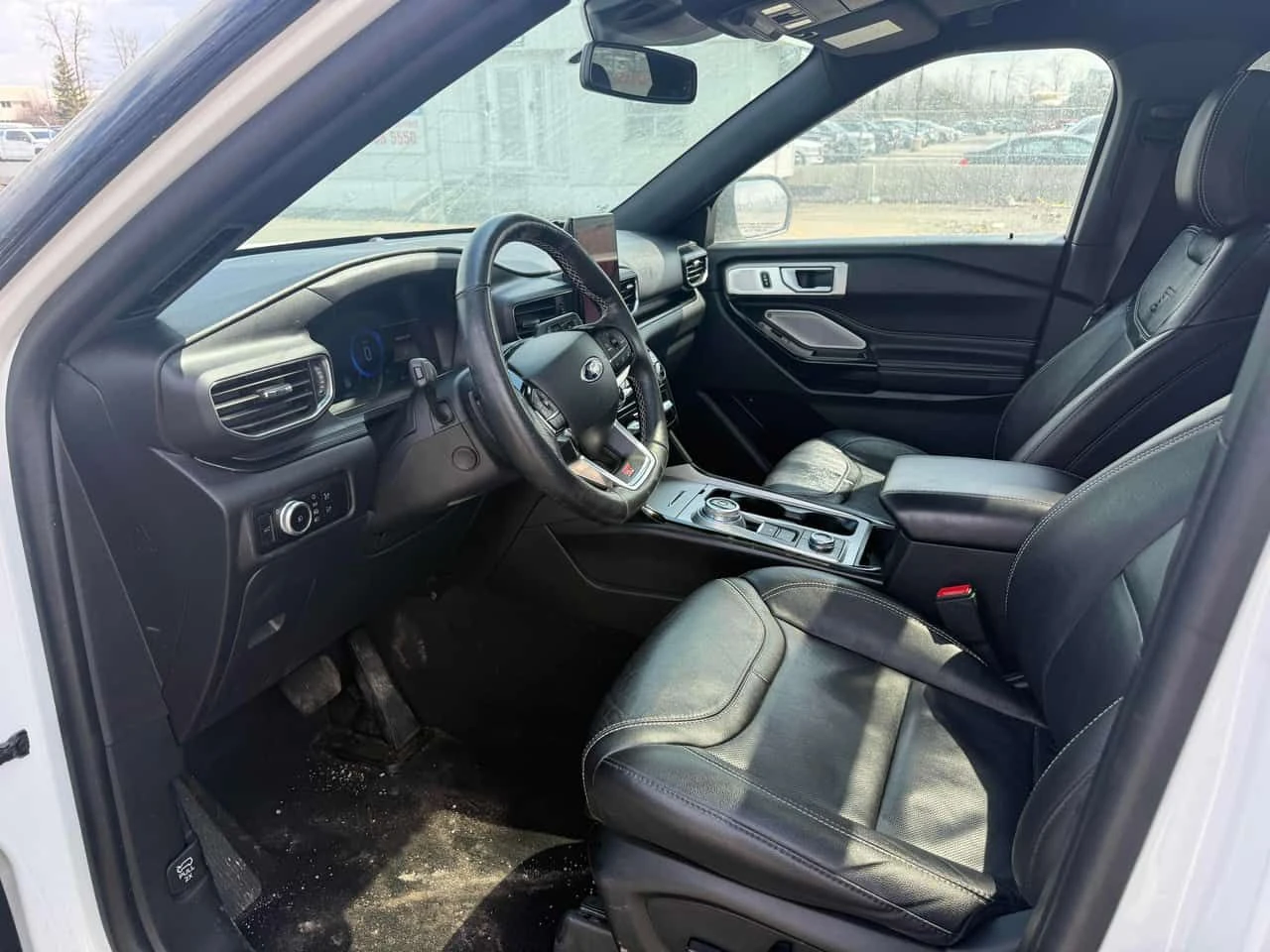 Ford Explorer ST/ДИСТРОНИК/360 КАМЕРИ/ОБДУХВАНЕ, снимка 7 - Автомобили и джипове - 54125300