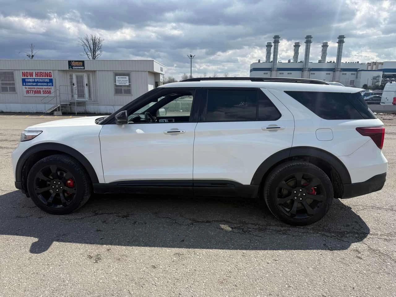 Ford Explorer ST/ДИСТРОНИК/360 КАМЕРИ/ОБДУХВАНЕ, снимка 3 - Автомобили и джипове - 54125300