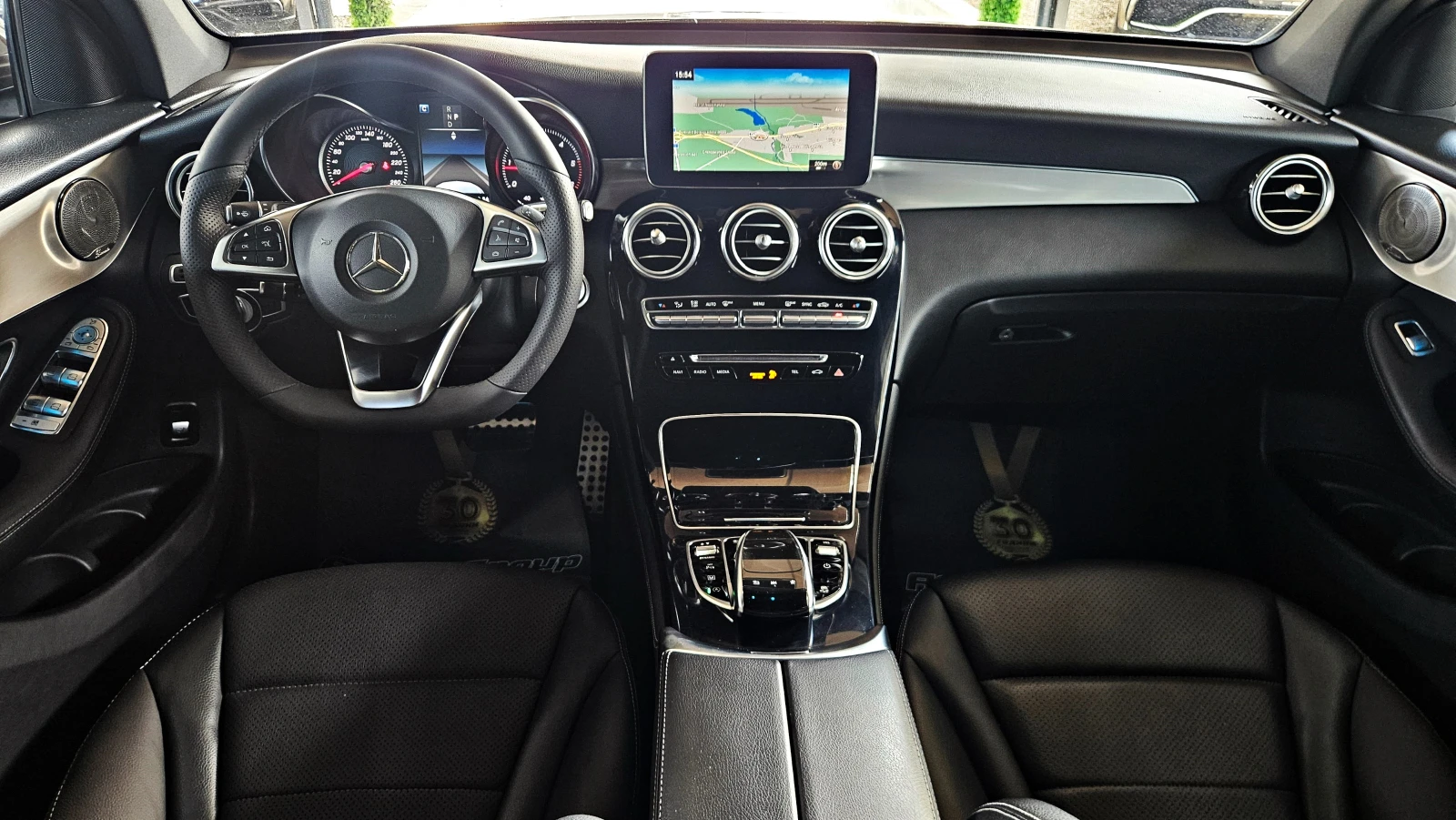 Mercedes-Benz GLC 350 AMG/COUPE/9G/GERMANY/CAMERA/AMBIENT/KEY GO/LIZING, снимка 9 - Автомобили и джипове - 56177595
